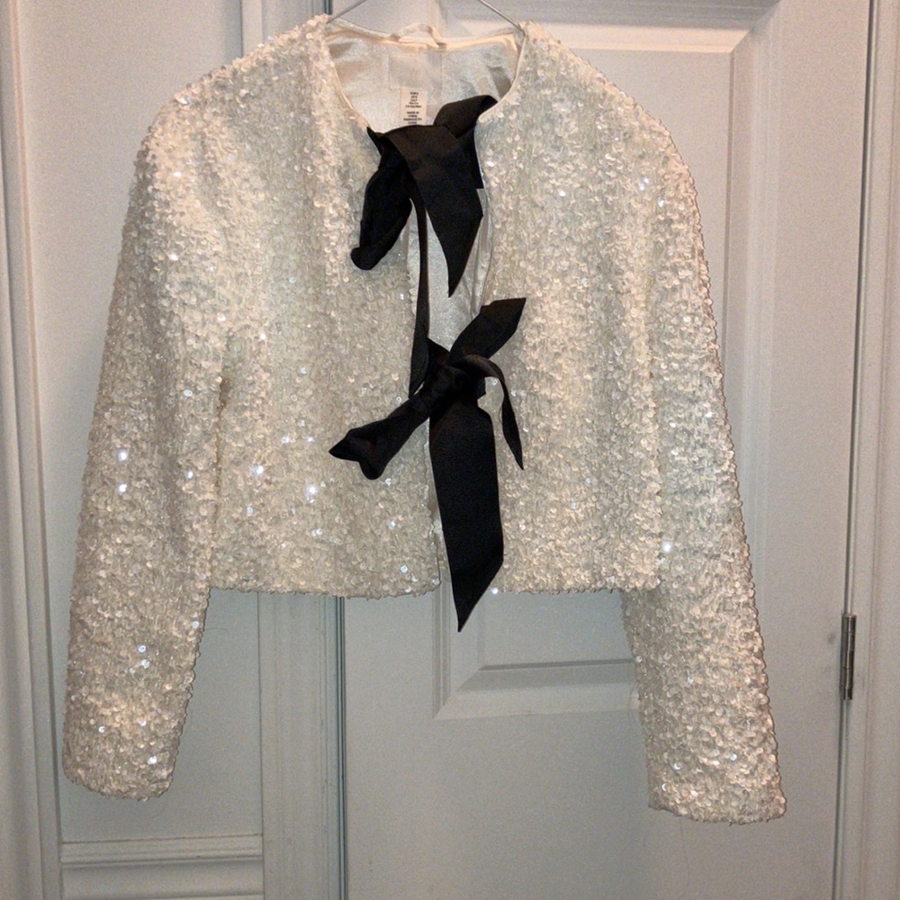 Like new sequins white with black bow jacket - Picture 4 of 12